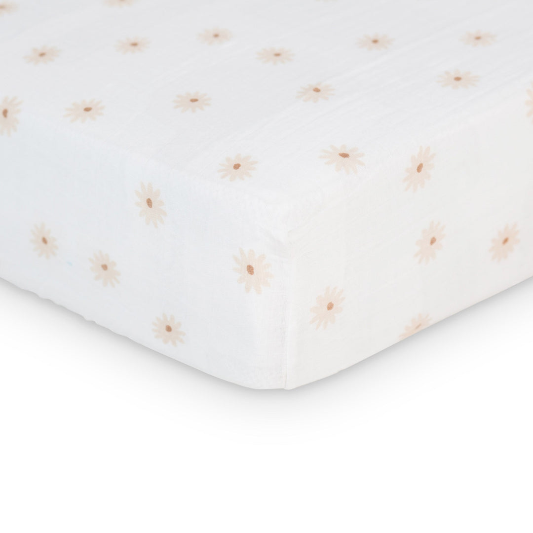 lulujo Muslin Crib Sheet (Daisy)